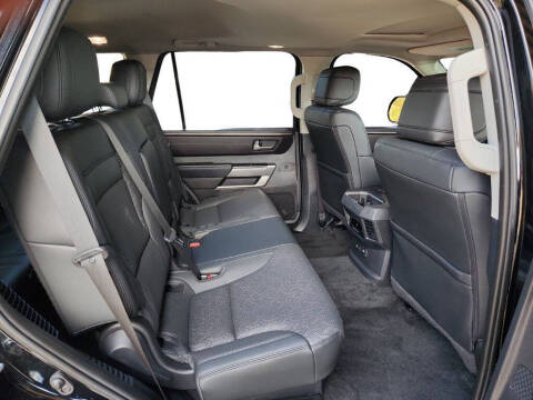 2024 Toyota Sequoia SR5