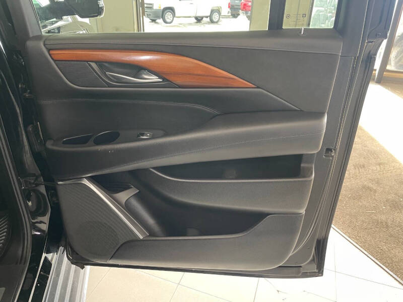 2018 Cadillac Escalade ESV Luxury