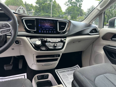 2017 Chrysler Pacifica Touring