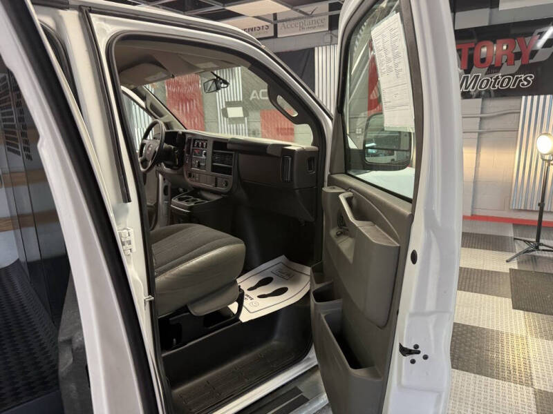 2024 GMC Savana 2500