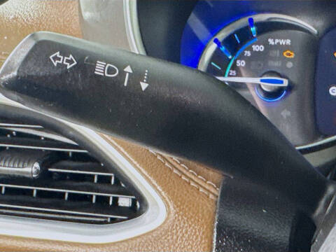2020 Chrysler Pacifica Hybrid Limited