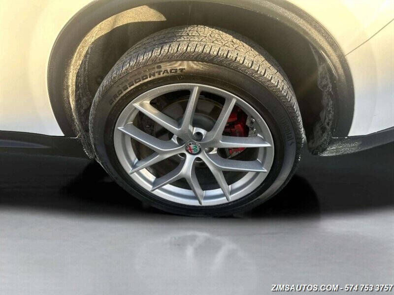 2018 Alfa Romeo Stelvio Sport