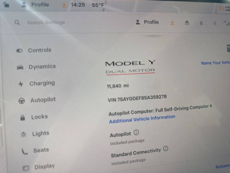2025 Tesla Model Y Performance