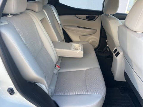 2017 Nissan Rogue Sport S