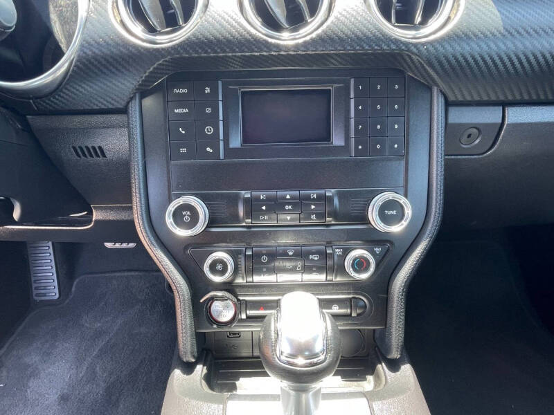 2019 Ford Mustang EcoBoost