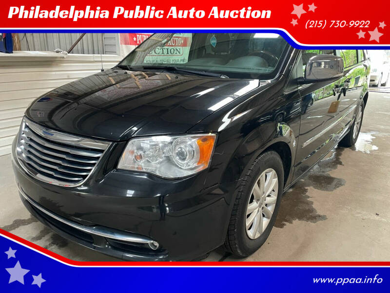 2015 Chrysler Town and Country for sale at Philadelphia Public Auto Auction in Philadelphia PA