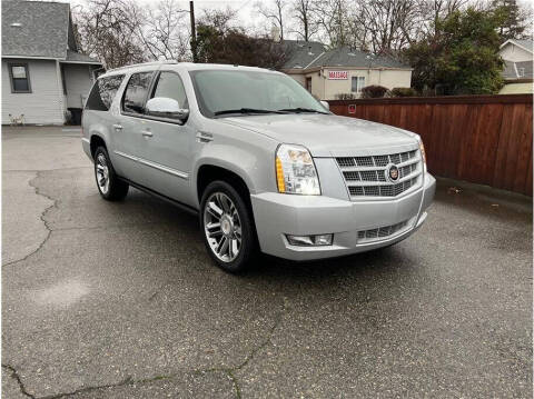 2013 Cadillac Escalade ESV Premium