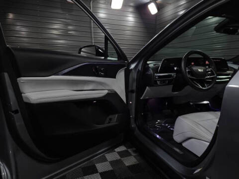 2024 Cadillac LYRIQ Sport 1