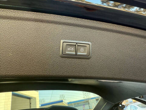 2018 Audi SQ5 3.0T quattro Premium Plus