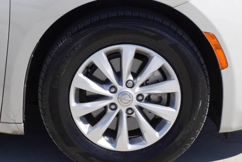 2017 Chrysler Pacifica Touring-L
