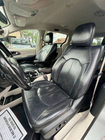 2018 Chrysler Pacifica Touring L