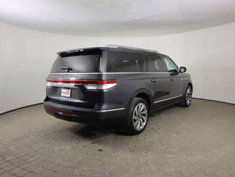 2023 Lincoln Navigator L Reserve