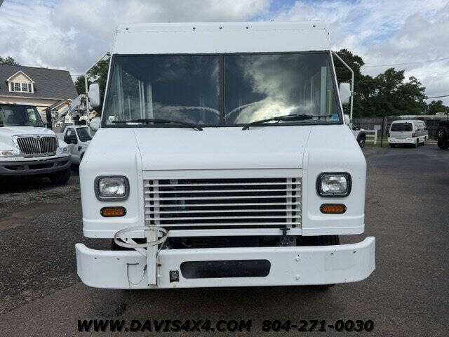 2016 Freightliner MT55 Chassis