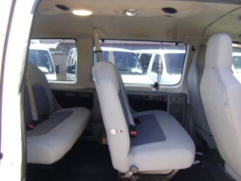 2013 Ford E-Series E-350 SD XLT