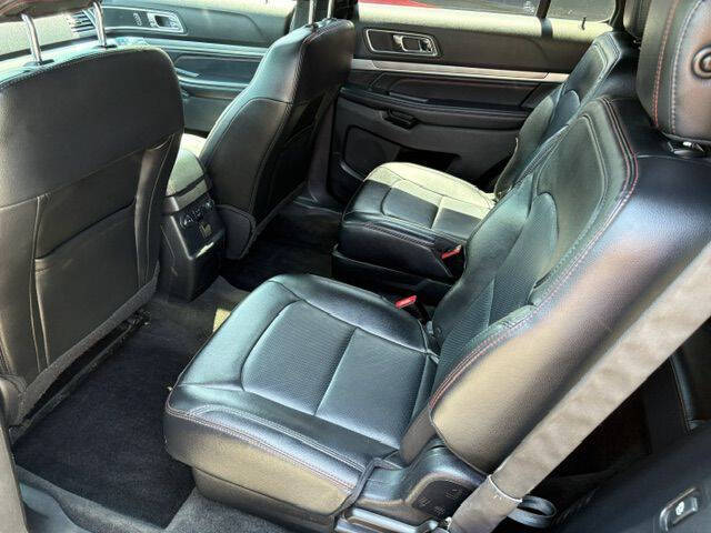 2017 Ford Explorer Sport