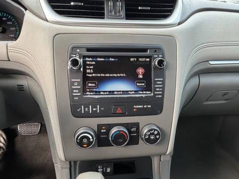 2017 Chevrolet Traverse LS