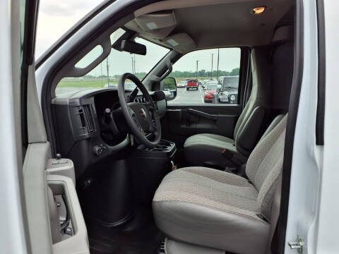 2025 GMC Savana 3500