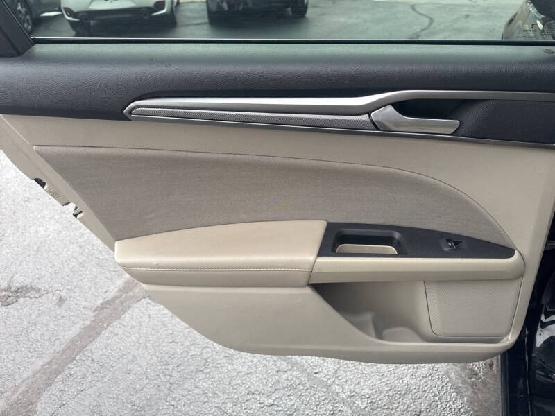 2019 Ford Fusion Hybrid SE