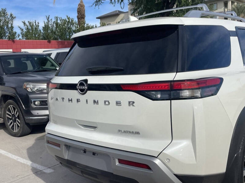 2023 Nissan Pathfinder Platinum