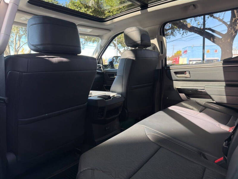 2023 Toyota Tundra Limited HV