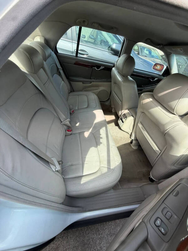 2004 Cadillac DeVille