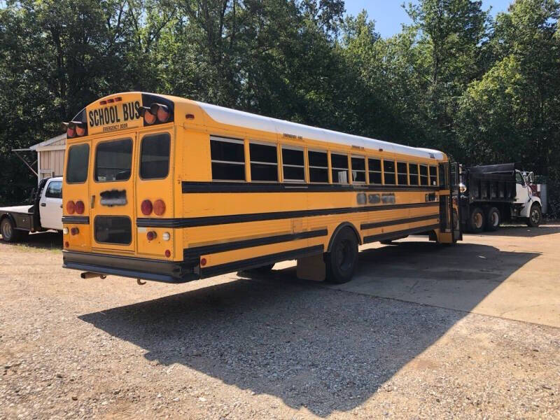 2005 Freightliner FS65 Chassis