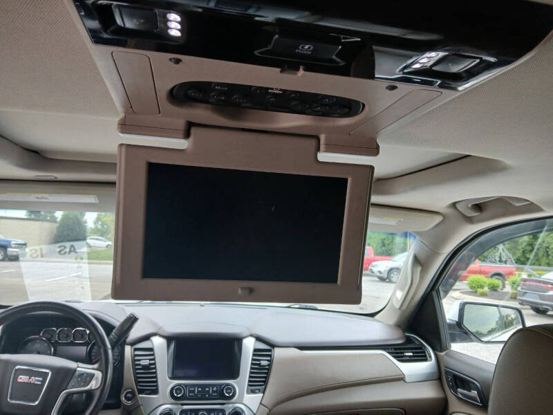 2017 GMC Yukon SLT