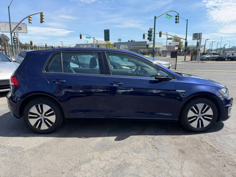 2017 Volkswagen e-Golf SE