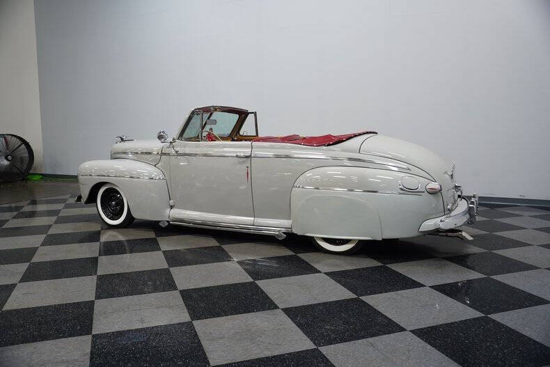 1946 Ford Super Deluxe