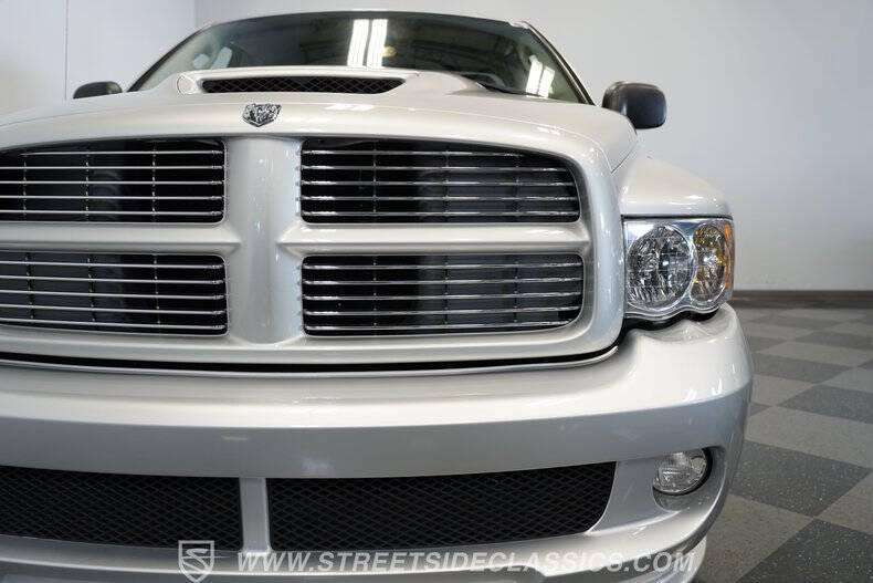 2004 Dodge Ram 1500 SRT-10
