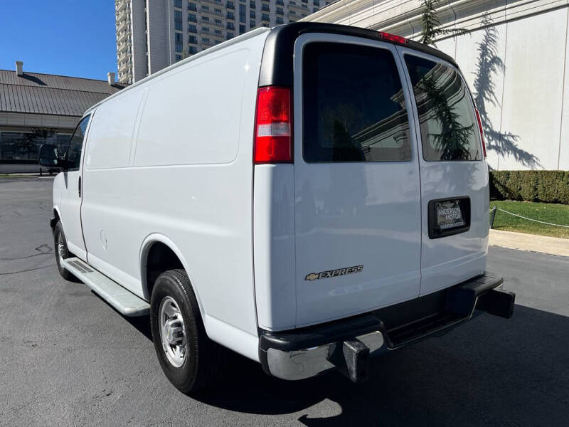 2024 Chevrolet Express 2500