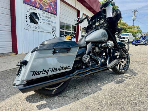 2010 Harley-Davidson FLHX -