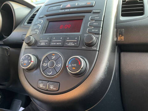 2013 Kia Soul +