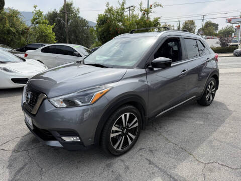2019 Nissan Kicks SR