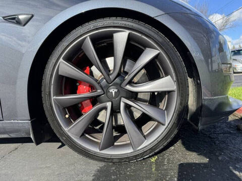 2020 Tesla Model 3 Performance