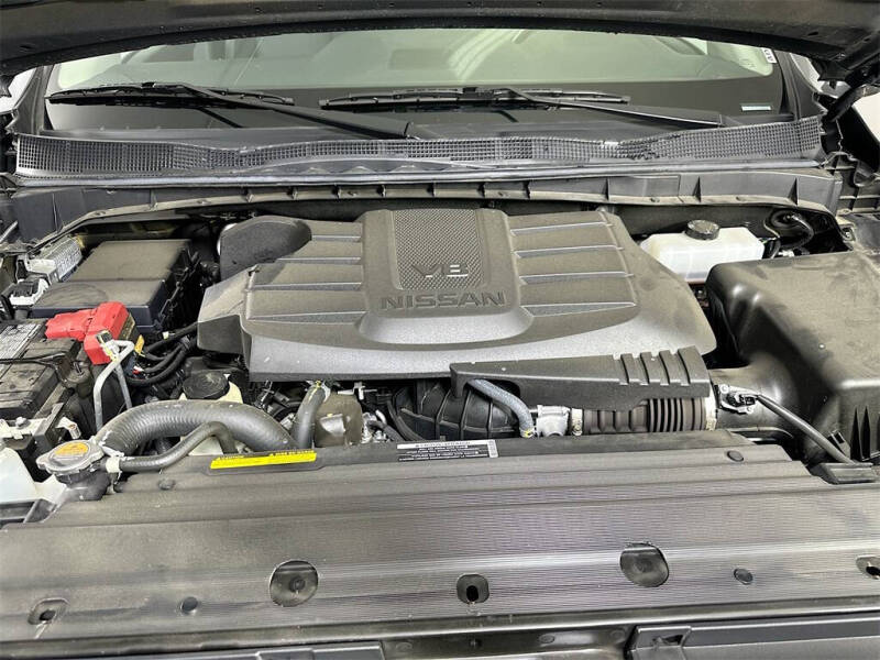 2024 Nissan Titan SV