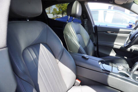 2023 Maserati Ghibli Modena