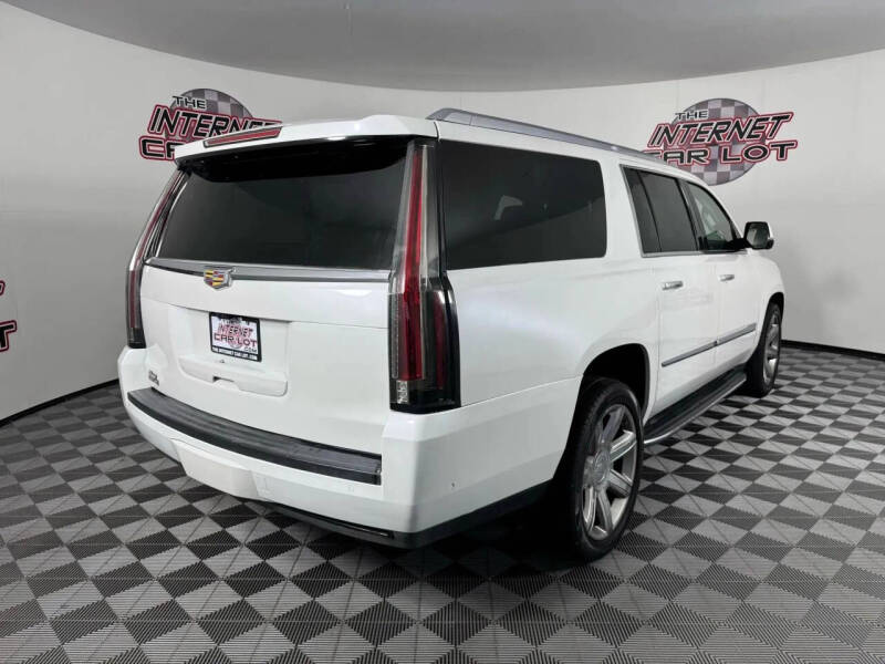 2019 Cadillac Escalade ESV Luxury