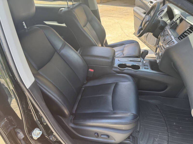 2018 Nissan Pathfinder Platinum