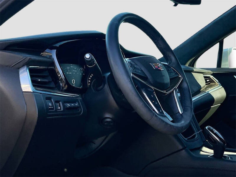 2017 Cadillac XT5 Platinum