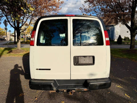 2019 Chevrolet Express 2500