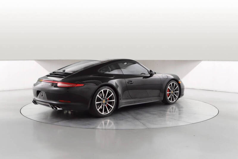 2015 Porsche 911 Carrera 4S
