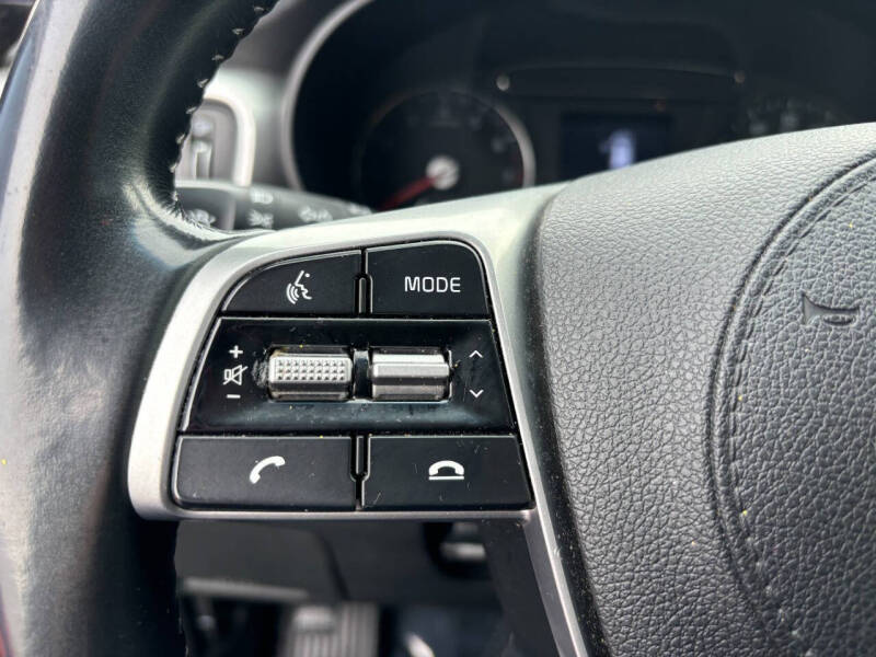 2019 Kia Sorento S V6