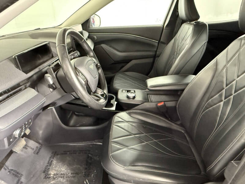 2022 Ford Mustang Mach-E California Route 1