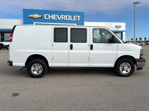 2023 Chevrolet Express 2500