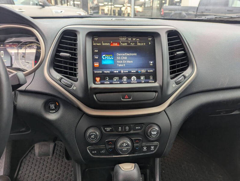 2016 Jeep Cherokee Latitude Altitude