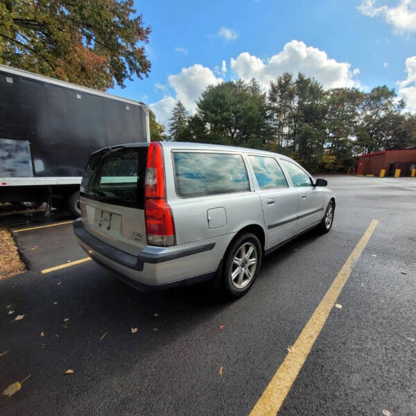 2004 Volvo V70 2.5T