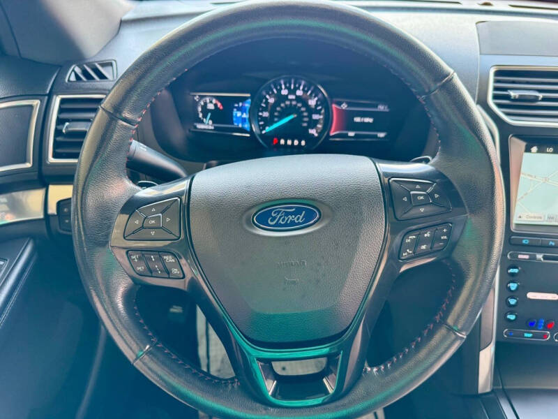 2017 Ford Explorer Sport