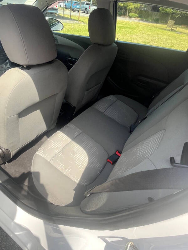 2016 Chevrolet Sonic LS Auto