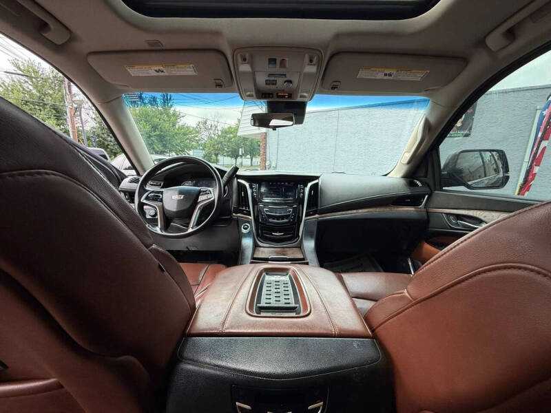 2017 Cadillac Escalade Premium Luxury
